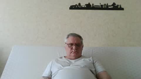 Thierrysymp online show from 04-05-26, 04:59