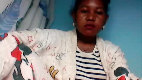 Snapshot of thierryzz chatting on 07-05-26, 04:19 thierryzz online show from 07-05-26, 04:19