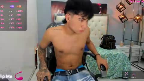 Snapshot of thiiago_collins chatting on 06-21-26, 10:45 THIAGO COLLINS online show from 06-21-26, 10:45