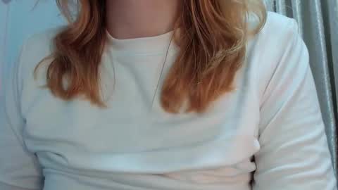 Snapshot of thin33 chatting on 02-03-26, 02:53 sara online show from 02-03-26, 02:53