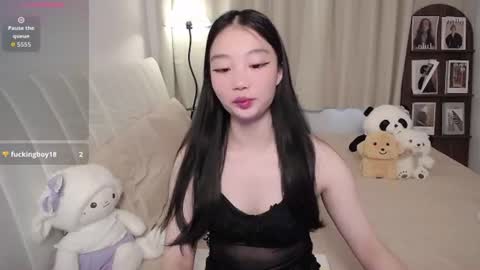 Snapshot of thisgirl__ chatting on 06-27-26, 01:32 kk online show from 06-27-26, 01:32