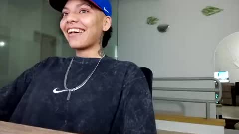 thomas27f online show from 11-17-25, 11:21