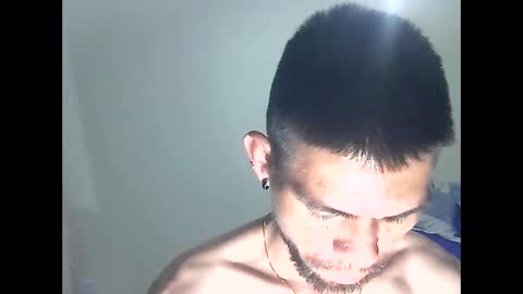 Snapshot of thomas2wood chatting on 05-29-26, 12:19 Thomas2Wood online show from 05-29-26, 12:19
