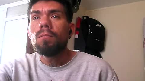 Snapshot of thomas2wood chatting on 07-17-26, 07:19 Thomas2Wood online show from 07-17-26, 07:19