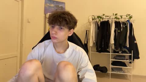 Snapshot of thomas617826 chatting on 01-31-26, 09:46 Thomas Hill online show from 01-31-26, 09:46