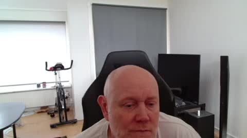 thomas806035 online show from 07-24-26, 09:51