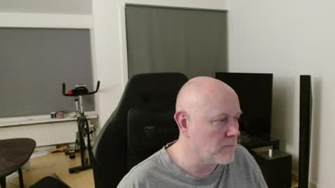 thomas806035 online show from 07-25-26, 11:24
