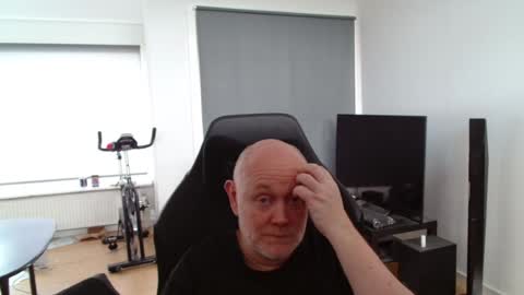 thomas806035 online show from 07-27-26, 11:28