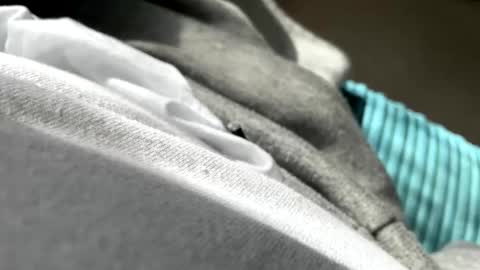 thomas_b7 online show from 04-10-26, 02:44