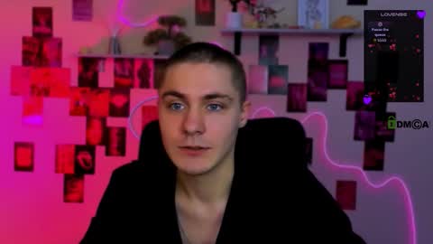 thomas_crow online show from 02-23-26, 09:39