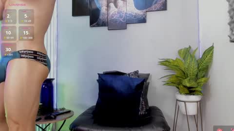 Thomas Eliott   independent model online show from 02-02-25, 07:46