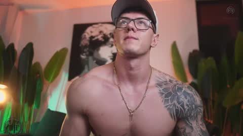 Thomas Falcon online show from 11-29-25, 12:46