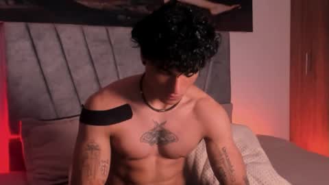 Thomas 3  JUST STAY AND BE MY LAST LOVE online show from 12-04-25, 04:11