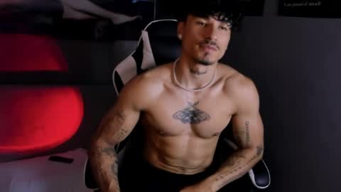 Snapshot of thomas_fit1 chatting on 04-20-26, 07:48 Thomas 3 JUST STAY AND BE MY LAST LOVE online show from 04-20-26, 07:48