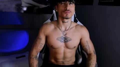 Snapshot of thomas_fit1 chatting on 04-21-26, 04:52 Thomas 3 JUST STAY AND BE MY LAST LOVE online show from 04-21-26, 04:52