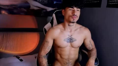 Snapshot of thomas_fit1 chatting on 04-22-26, 07:59 Thomas 3 JUST STAY AND BE MY LAST LOVE online show from 04-22-26, 07:59