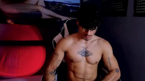 Snapshot of thomas_fit1 chatting on 04-23-26, 07:05 Thomas 3 JUST STAY AND BE MY LAST LOVE online show from 04-23-26, 07:05