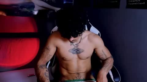 Snapshot of thomas_fit1 chatting on 04-24-26, 07:11 Thomas 3 JUST STAY AND BE MY LAST LOVE online show from 04-24-26, 07:11
