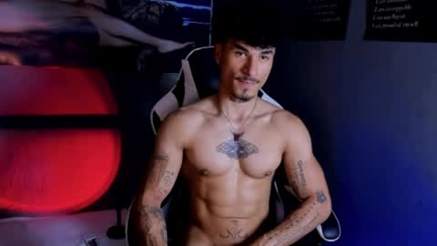Snapshot of thomas_fit1 chatting on 04-28-26, 02:27 Thomas 3 JUST STAY AND BE MY LAST LOVE online show from 04-28-26, 02:27