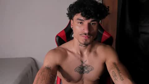 Snapshot of thomas_fit1 chatting on 05-21-26, 03:35 Thomas 3 JUST STAY AND BE MY LAST LOVE online show from 05-21-26, 03:35