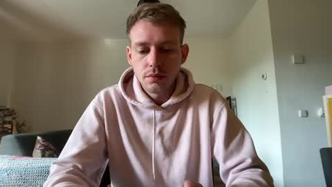 Snapshot of thomas_jd chatting on 04-26-26, 03:21 Thomas online show from 04-26-26, 03:21