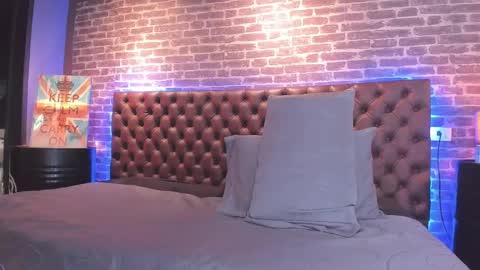 Snapshot of thomas_may4rs chatting on 02-21-25, 03:32 ---Thomas--- online show from 02-21-25, 03:32