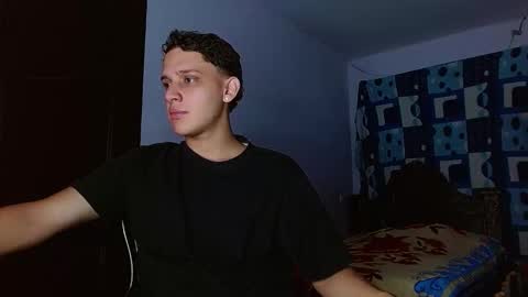 Snapshot of thomas_may4rs chatting on 11-07-25, 01:27 ---Thomas--- online show from 11-07-25, 01:27