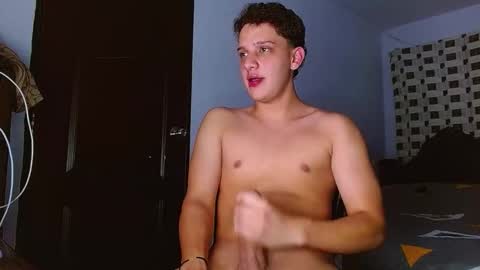 Snapshot of thomas_may4rs chatting on 11-15-25, 07:49 ---Thomas--- online show from 11-15-25, 07:49