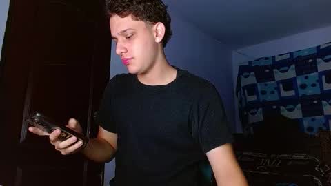 Snapshot of thomas_may4rs chatting on 11-19-25, 07:30 ---Thomas--- online show from 11-19-25, 07:30