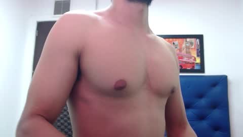 Snapshot of thomas_neuman chatting on 01-24-25, 08:54 Thomas online show from 01-24-25, 08:54