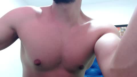 Snapshot of thomas_neuman chatting on 02-26-25, 09:16 Thomas online show from 02-26-25, 09:16