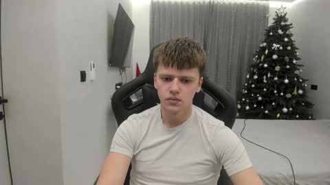 Tomas online show from 02-02-26, 01:48