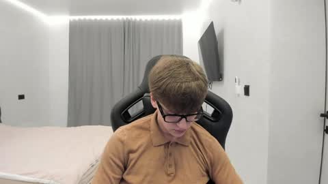 Tomas online show from 04-30-26, 08:57