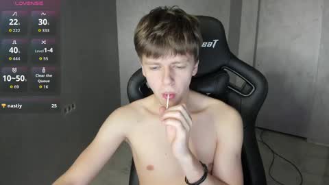 Snapshot of thomas_shelbivip chatting on 06-02-26, 06:21 Tomas online show from 06-02-26, 06:21