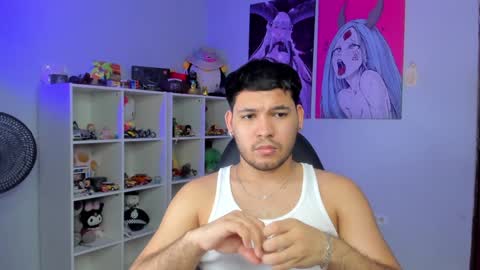 Snapshot of thomascollins__ chatting on 12-10-24, 05:22 Thomas online show from 12-10-24, 05:22