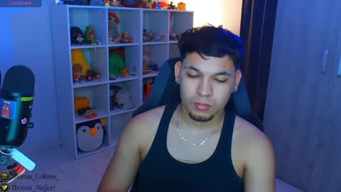 Snapshot of thomascollins__ chatting on 01-27-25, 07:56 Thomas online show from 01-27-25, 07:56