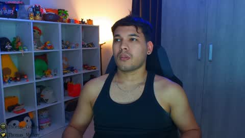 Snapshot of thomascollins__ chatting on 02-08-25, 07:26 Thomas online show from 02-08-25, 07:26