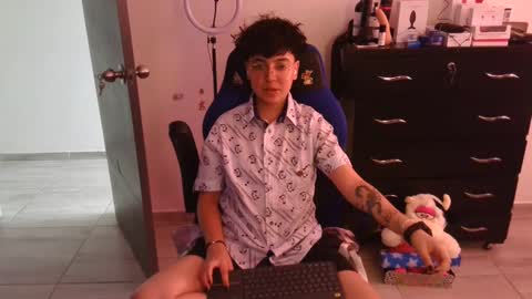 Snapshot of thomascooper_cams chatting on 03-03-25, 09:48 VALERIA online show from 03-03-25, 09:48