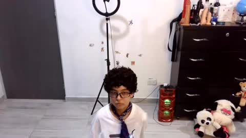 Snapshot of thomascooper_cams chatting on 06-12-26, 09:57 VALERIA online show from 06-12-26, 09:57