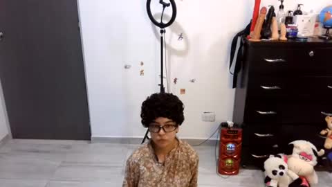 Snapshot of thomascooper_cams chatting on 06-17-26, 10:00 VALERIA online show from 06-17-26, 10:00
