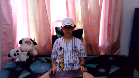 Snapshot of thomascooper_cams chatting on 06-27-26, 07:52 VALERIA online show from 06-27-26, 07:52