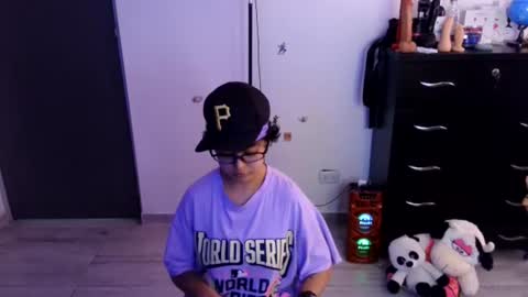 Snapshot of thomascooper_cams chatting on 07-18-26, 09:51 VALERIA online show from 07-18-26, 09:51