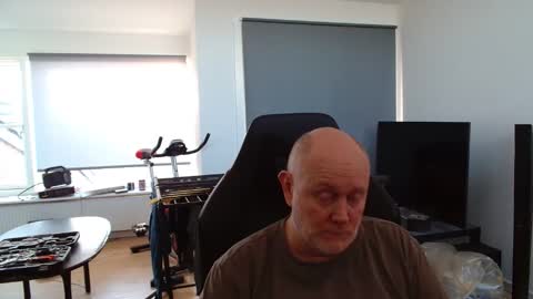 thomash32 online show from 01-14-26, 12:55