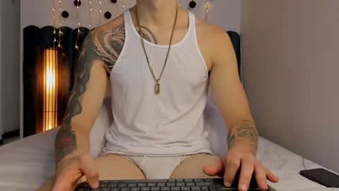 sweetfit boy online show from 12-22-25, 05:54