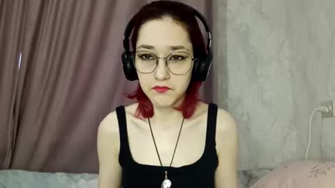 Lina online show from 01-13-26, 06:29