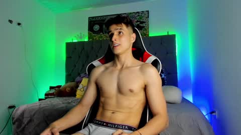 Thom Klein online show from 01-14-25, 08:26