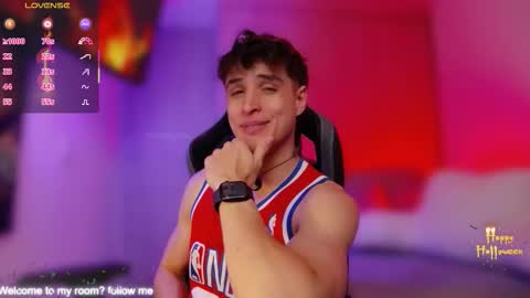 Thom Klein online show from 10-14-25, 07:25