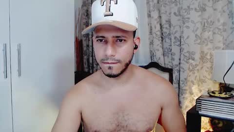 Snapshot of thommerxxx chatting on 03-06-26, 04:31 Thom online show from 03-06-26, 04:31