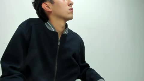 Snapshot of thommy_comp chatting on 03-02-25, 09:21 thommy comp online show from 03-02-25, 09:21