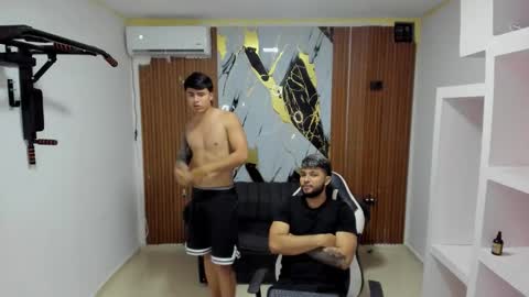 thomson_hot01 online show from 03-10-26, 05:45